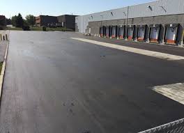 Best Recycled Asphalt Driveway Installation  in Farmington, MS